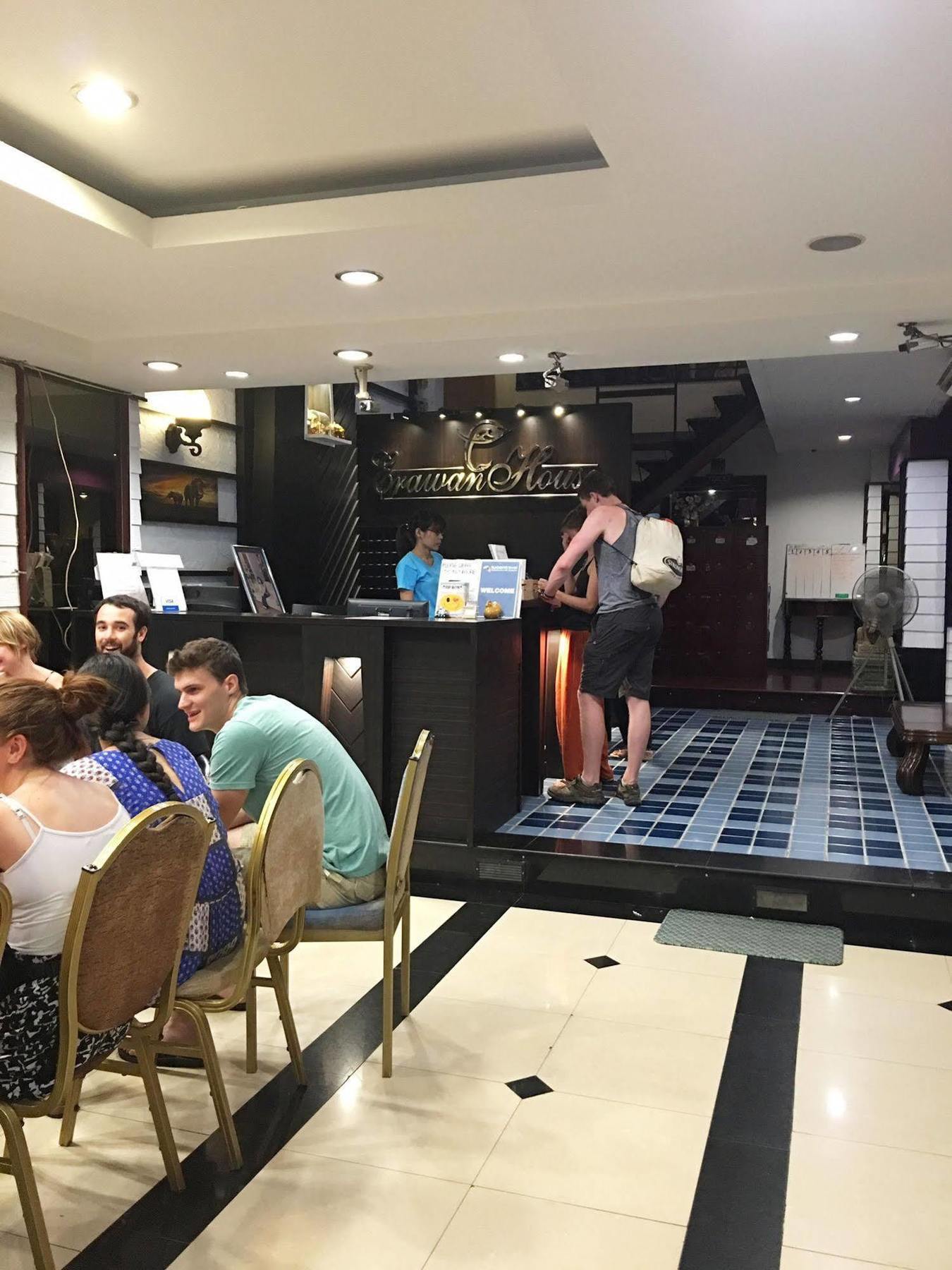 מלון בנגקוק Erawan House מראה חיצוני תמונה