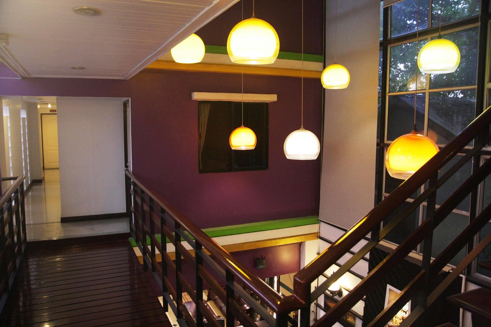 מלון בנגקוק Erawan House מראה חיצוני תמונה